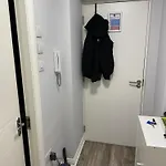 Comfortable And Modern Lägenhet *